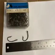 100 Vintage Mustad Fish Hooks 4/0 New Made In Norway 9174