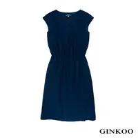 在飛比找momo購物網優惠-【GINKOO 俊克】經典V領素色洋裝