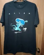Alien Xenomorph & Cat L Short Sleeve Mens T Shirt Black. Ripple Junction. Kitty.