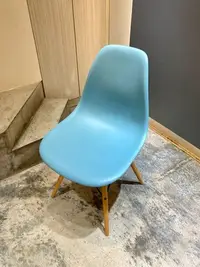 在飛比找Yahoo!奇摩拍賣優惠-Herman Miller DSW Side Chair 蛋