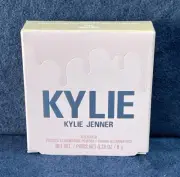 Kylie Jenner KYLIGHTER Pressed Illuminating Powder 060 Queen Dip