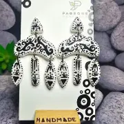 TRADITIONAL WHITE BLACK GOLD RESIN EARRING SILVER POLYMER CLAY HANDMADE PAGEONE