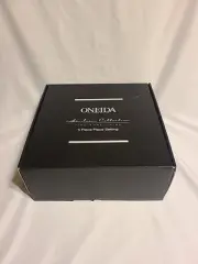 Oneida Michelangelo Platinum 5 Piece Bone China Place Setting Plates Cup Saucer