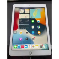 在飛比找蝦皮購物優惠-Apple iPad 5 (2017) 4G 32GB 金色