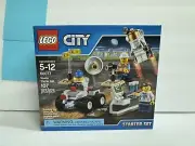 LEGO CITY: Space Starter Set (60077) New in the Box. GU4