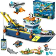 HOGOKIDS City Floatable Boat Building Set with LED Light - Fun Arctic Explore