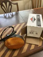 Simplicity 1688087 OEM Amber Headlight Kit 1737965yp, 1687723yp, 1732321yp