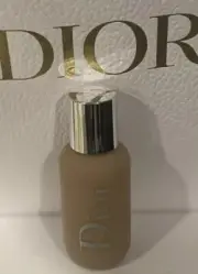 Dior Backstage Face & Body Foundation 3 Cool - 1.6oz/50ml + 1 Free Sample