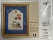The Creative Circle GLAD TIDINGS Stitchery Kit 2347 Christmas Holiday Vtg 1989
