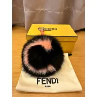 在飛比找蝦皮購物優惠-FENDI 全新毛球掛飾