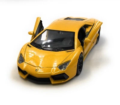 Model Car Lamborghini Aventador Sports Car Yellow Car 1:3 4-39 (Licensed)