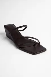 Alienor Wedge Chocolate Size 36 | Elka Collective