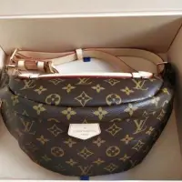 在飛比找Yahoo!奇摩拍賣優惠-Louis Vuitton LV Monogram 老花 腰