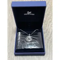 在飛比找蝦皮購物優惠-[全新品] Swarovski Circle Pendant