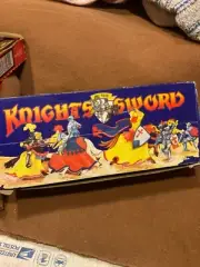 BRITAINS, VTG 18 PC MOUNTED SILVER KNIGHTS, KNIGHTS OF THE SWORD #7772, NIB!