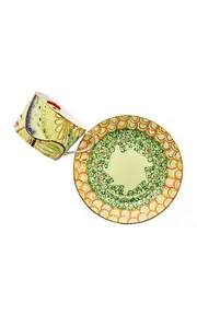 [Tania Bulhoes] Tea Cup & Saucer Portrait