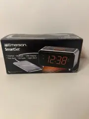 Emerson Radio SmartSet Alarm Clock Radio with Bluetooth Speaker - CKS1521