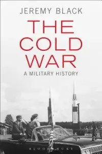 在飛比找博客來優惠-The Cold War: A Military Histo