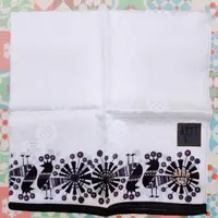 在飛比找蝦皮購物優惠-[斷捨離] 全新絲巾 日本製 ANNA SUI 白底 孔雀 