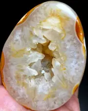 258g WOW! Agate Geode! NATURAL CARNELIAN CRYSTAL QUARTZ Geode Agate k757
