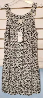 NWT Banana Republic XS Tank Top Black Ivory Dressy Gold Hoops Built In Bra NWT