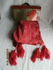 Home & Gardens Home Trends Jacquard Chenille Throw Afghan Red Rayon Acrylic New
