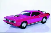 1:18 Ertl Plymouth 'Cuda '70 Hemi 426-CID moulin rouge or plum crazy MIB