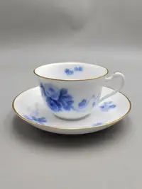 在飛比找Yahoo!奇摩拍賣優惠-#咖啡杯日本回流精品瓷器咖啡杯碟，Okura大倉陶園岡染玫瑰