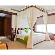 The Loft Seaside Suites