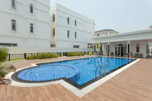 MER VILLA AND HOTEL DA NANG