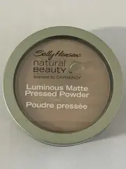 Sally Hansen Luminous Matte Pressed Powder 1002-15 Medium / Deep
