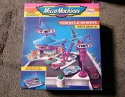 Vintage 1994 Galoob Micro Machines Hiways & Byways Tiny's Drive-In Playset ~ NIB