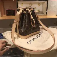 在飛比找Yahoo!奇摩拍賣優惠-Louis Vuitton NOE BB M40817 LV