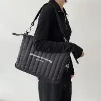 在飛比找Yahoo!奇摩拍賣優惠-Alexander Wang 大王腋下包/電腦包 W36*H