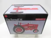 ERTL PRECISION #7 FARMALL M TRACTOR 1/16 Scale - NOS MINT IN UNOPENED BOX!