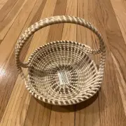 Charleston Gullah Pine & Sweet Grass Basket w/ Handle 8” Round S. Carolina NEW