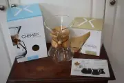 Chemex Coffee Maker 6 cup Drip Pourover Glass Wood Collar w/ Natural Filter Box