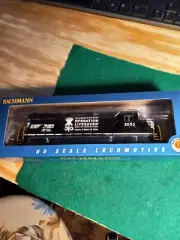 bachmann ho gp40 ns #3053 life saver rare new custom dcc ready