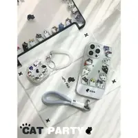 在飛比找ETMall東森購物網優惠-HAPPY原創貓咪派對透白支架手機殼適用iPhone13pr