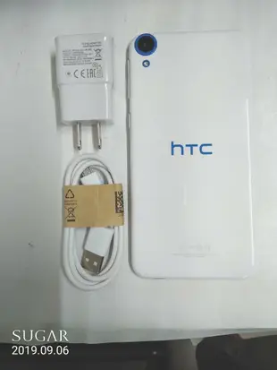 HTC Desire 820 D820g 5.5吋 光學防手震 八核心智慧型手機 二手 外觀9成5新 白色手機 使用功能正常 手機整體無傷剛換原廠新電池