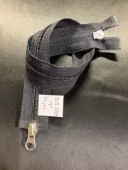 17" Nylon 2-way Separating Zippers with 1 Stylized Pull