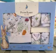 Peter Rabbit 3 Piece Newborn Set. Brand New