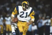 Nolan Cromwell of the Los Angeles Rams1980's NFL Photo 4