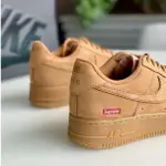 耐吉 NIKE AIR FORCE 1 SUPREME LOW'BOX LOGO' 男士運動鞋女士運動鞋白色小麥黑色運動