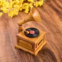在飛比找樂天市場購物網優惠-復古仿留聲機音樂盒木質八音盒創意家居擺件送朋友女友生日禮物