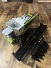 1/64 custom green Claas 8700 Lexion combine & heads farm toy