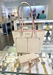 Michael Kors MD Double Pocket Tote Bag + Double Zip Wallet Vanilla pink Wristlet