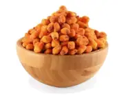 corn Crisp and salted corn kernels