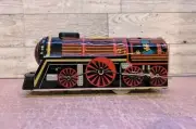 Train Tin Toy Overland Express Tin Treasures Brand New and Perfect