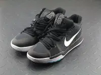 在飛比找Yahoo!奇摩拍賣優惠-Nike Kyrie 3 歐文 黑白 籃球鞋 男鞋 8523